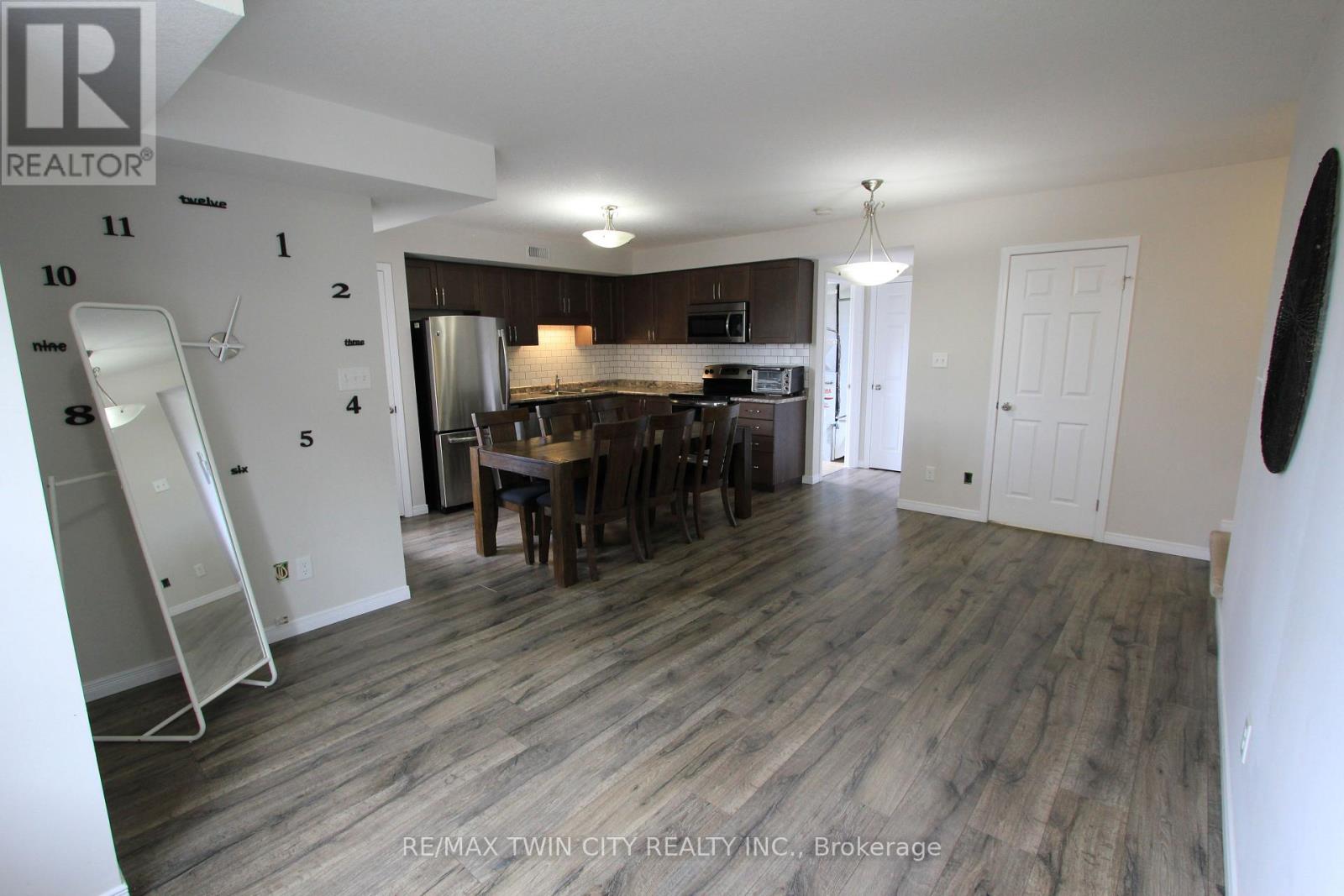 3e - 255 Maitland Street, Kitchener, Ontario  N2R 1Z2 - Photo 13 - X12762222