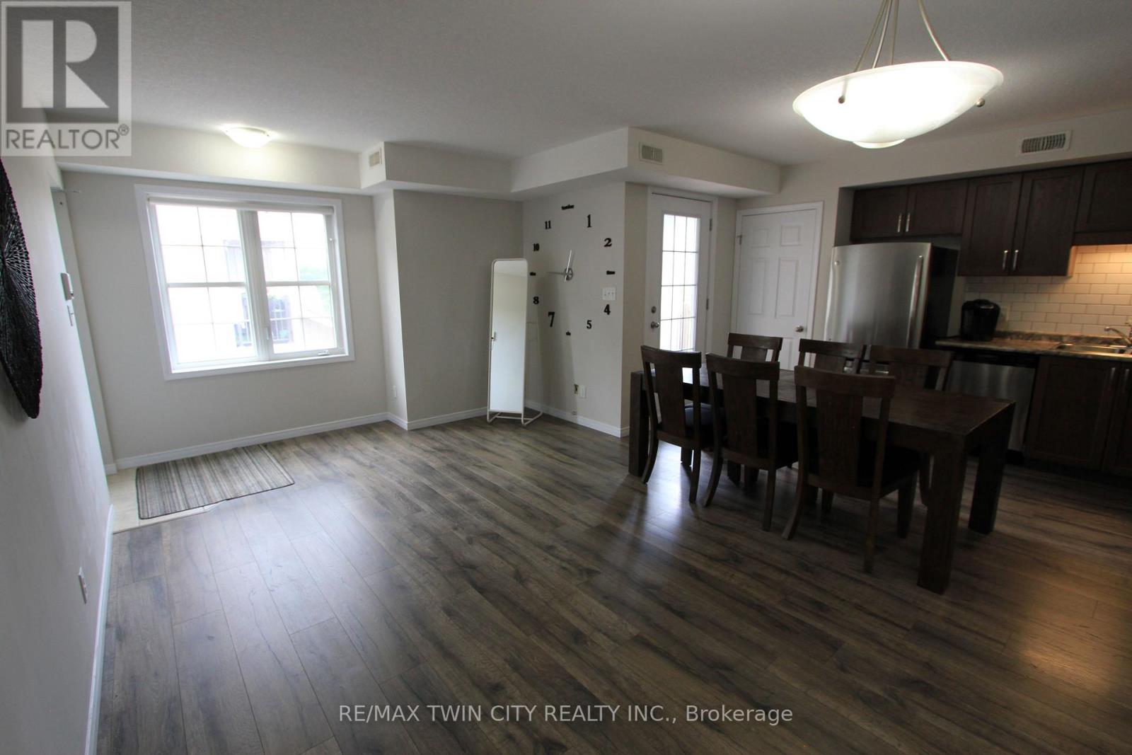 3e - 255 Maitland Street, Kitchener, Ontario  N2R 1Z2 - Photo 15 - X12762222