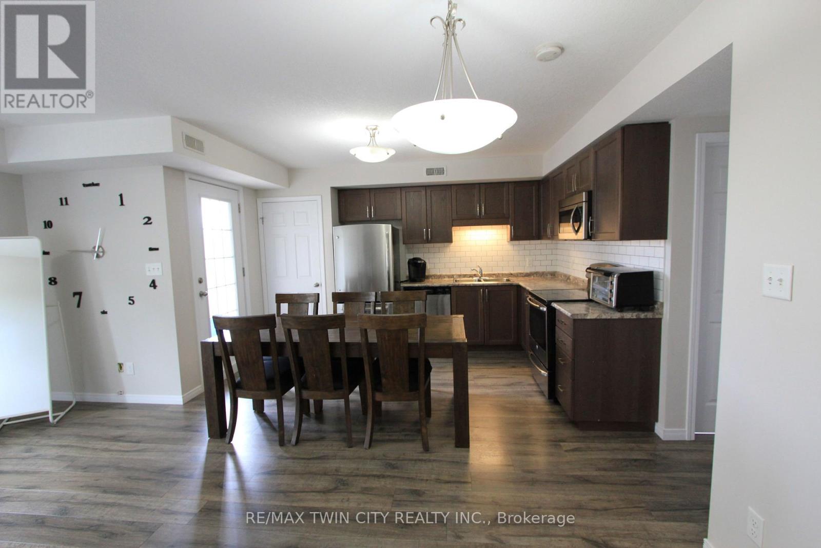 3e - 255 Maitland Street, Kitchener, Ontario  N2R 1Z2 - Photo 16 - X12762222