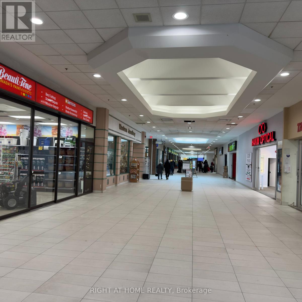 20 - 640 Mohawk Road W, Hamilton, Ontario  L9C 1X6 - Photo 2 - X12762316