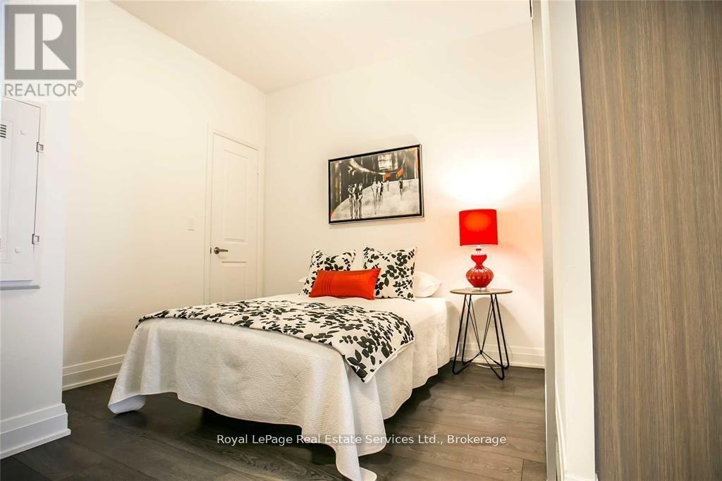 510 - 55 Speers Road, Oakville (Co Central), Ontario  L6K 3R6 - Photo 15 - W12762488