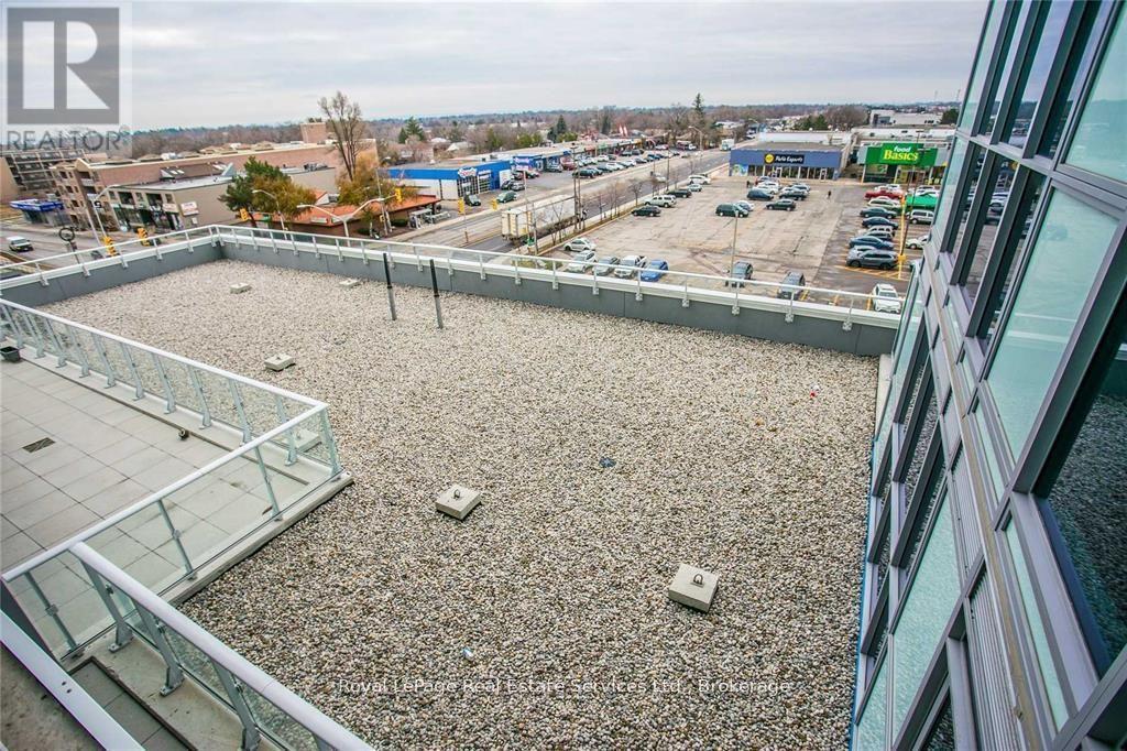 510 - 55 Speers Road, Oakville (Co Central), Ontario  L6K 3R6 - Photo 9 - W12762488