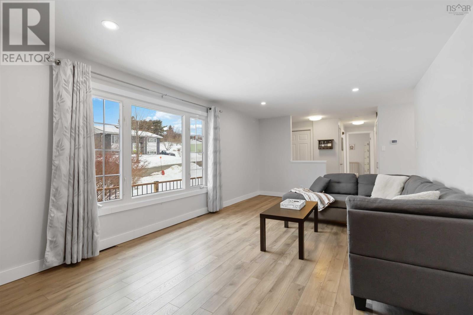 171 Centennial Avenue, Lunenburg, Nova Scotia  B0J 2C0 - Photo 10 - 202602212