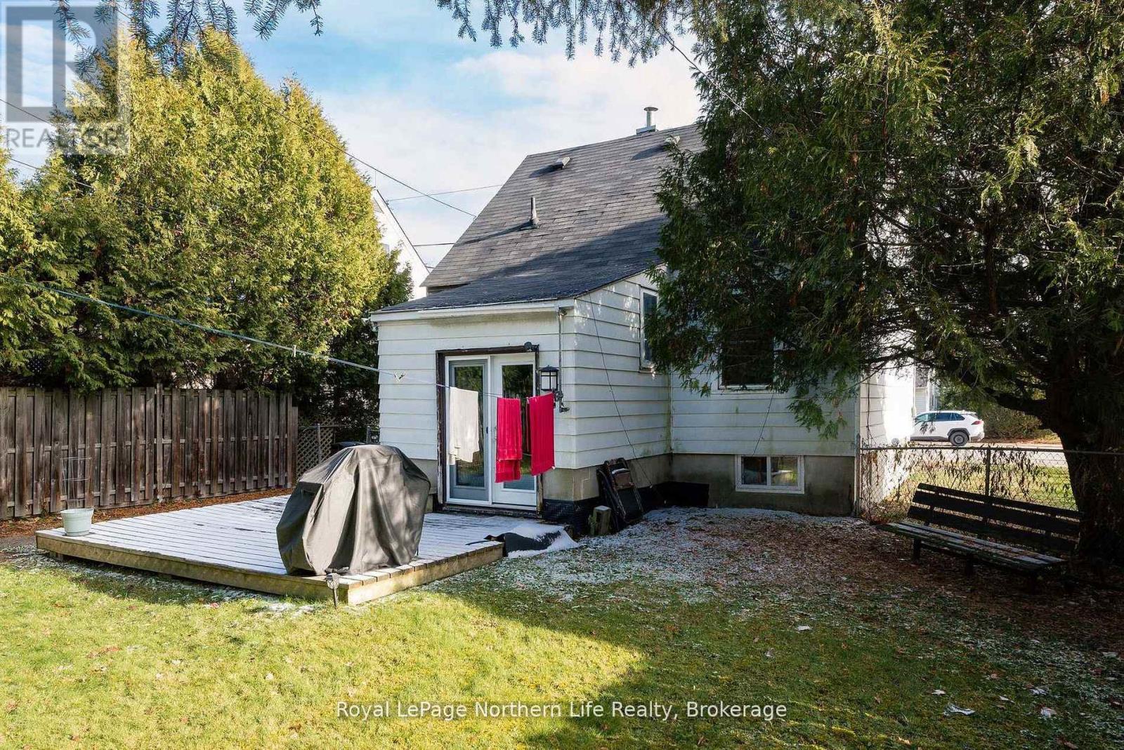 967 Galt Street, North Bay (Central), Ontario  P1B 5N5 - Photo 33 - X12762410