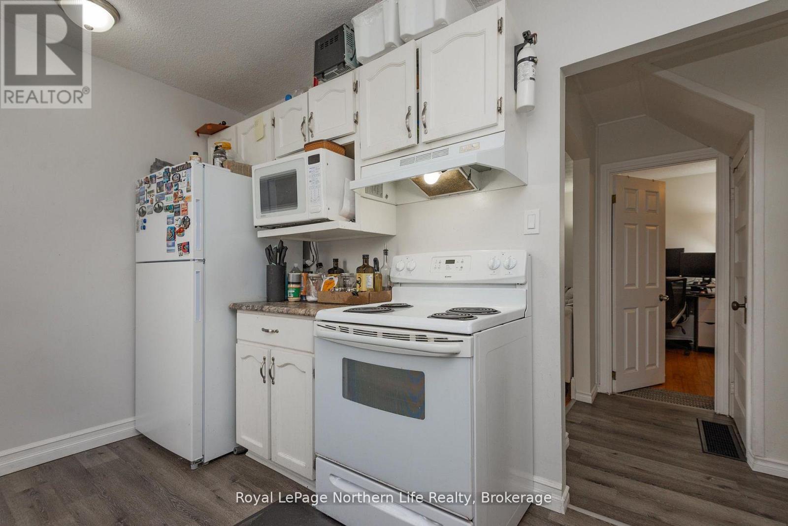 967 Galt Street, North Bay (Central), Ontario  P1B 5N5 - Photo 9 - X12762410