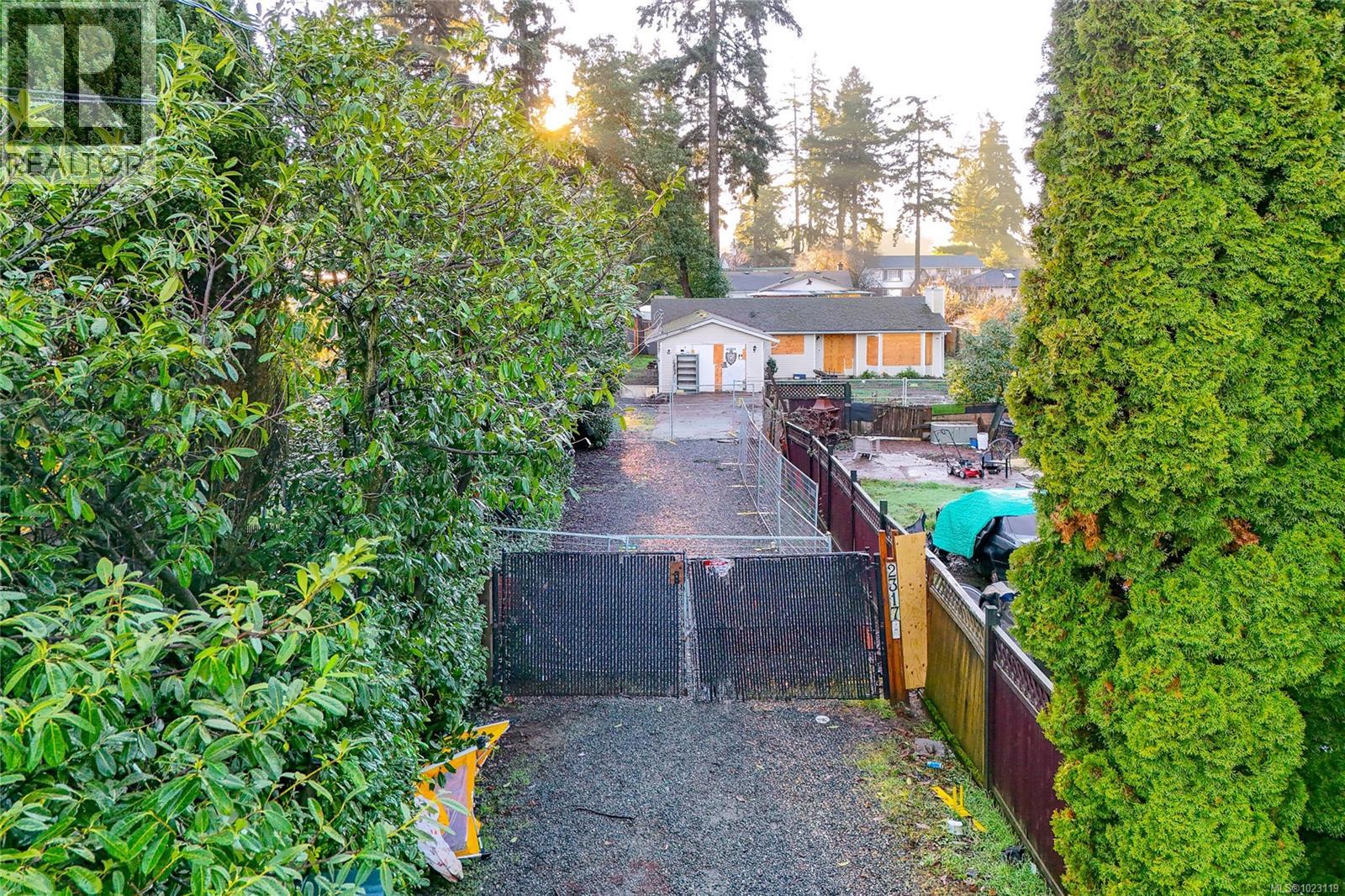 2317a Sooke Rd, Colwood, British Columbia  V9B 1X5 - Photo 5 - 1023119