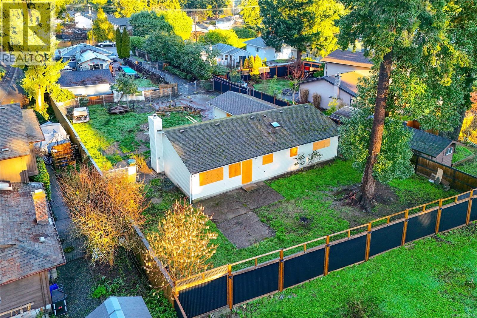 2317a Sooke Rd, Colwood, British Columbia  V9B 1X5 - Photo 7 - 1023119