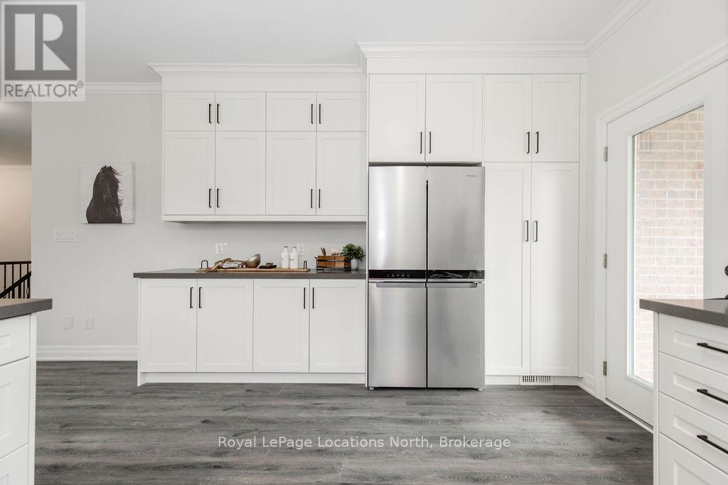 12 Natures Trail, Wasaga Beach, Ontario  L9Z 0H4 - Photo 9 - S12762438