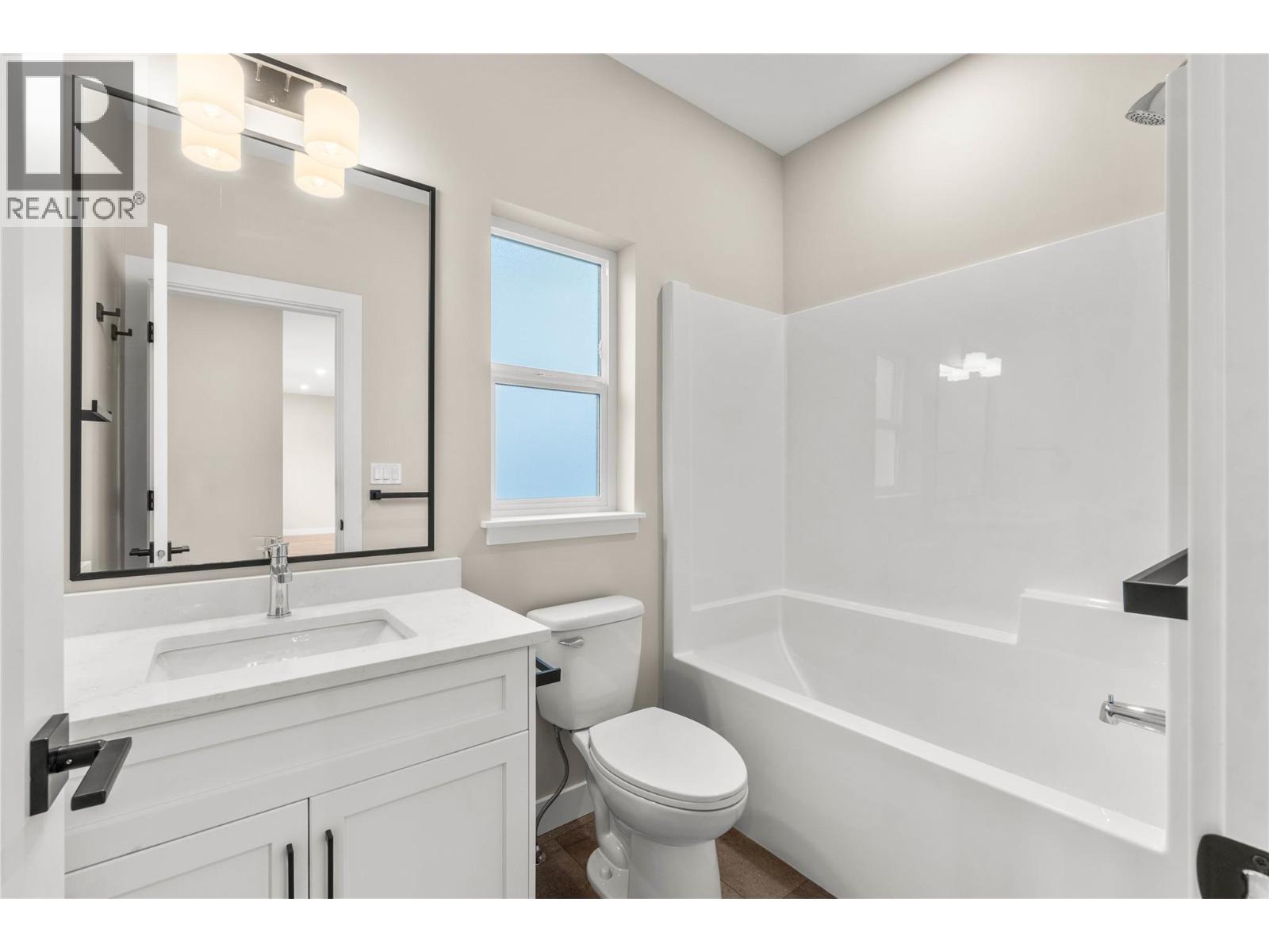 302 Brooke Drive, Chase, British Columbia   - Photo 19 - 10375025