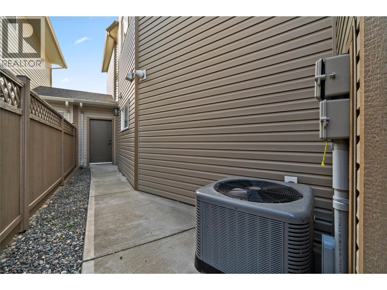 302 Brooke Drive, Chase, British Columbia   - Photo 48 - 10375025