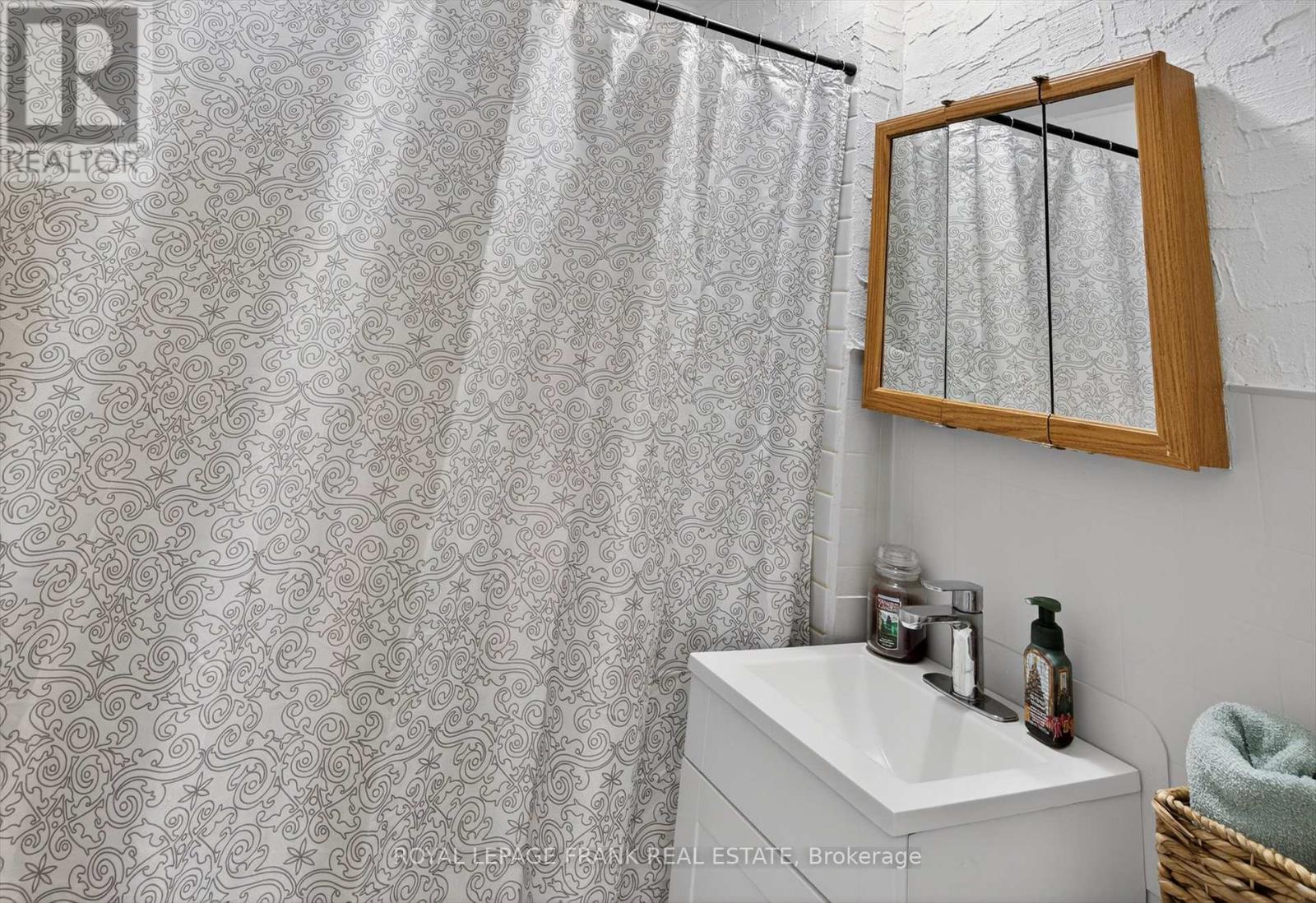 744 Brown Street, Peterborough, Ontario  K9J 4K8 - Photo 18 - X12762452