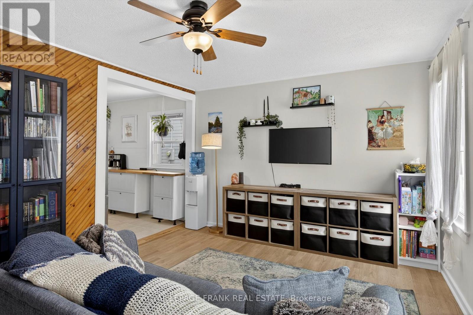 744 Brown Street, Peterborough, Ontario  K9J 4K8 - Photo 6 - X12762452