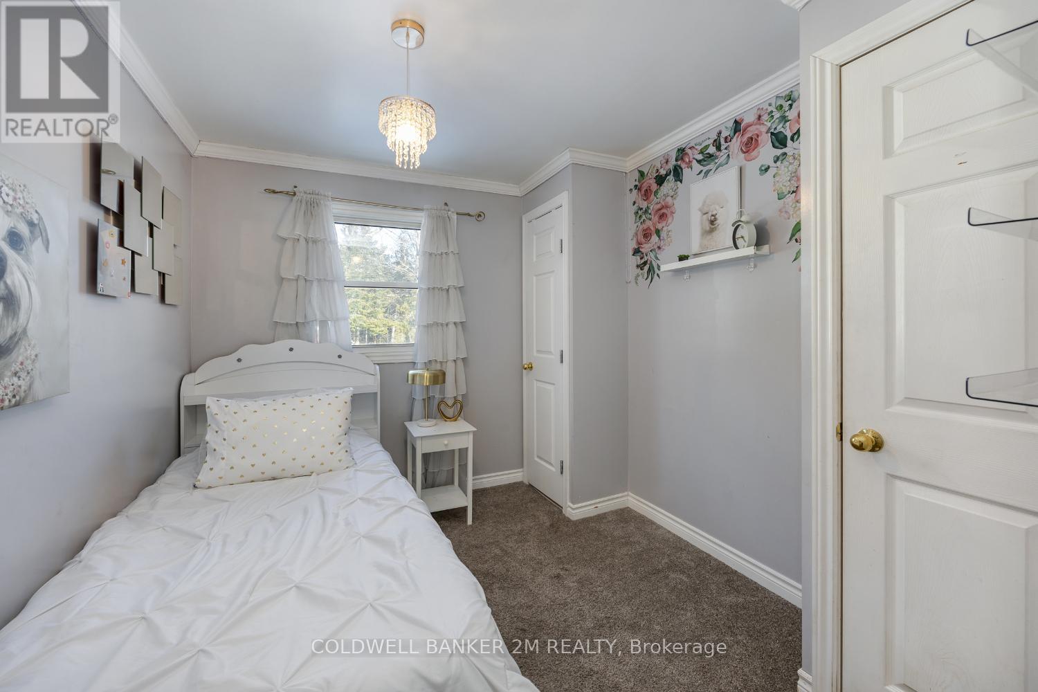 940 Killarney Bay Road, Kawartha Lakes (Fenelon), Ontario  K0M 1G0 - Photo 17 - X12762472