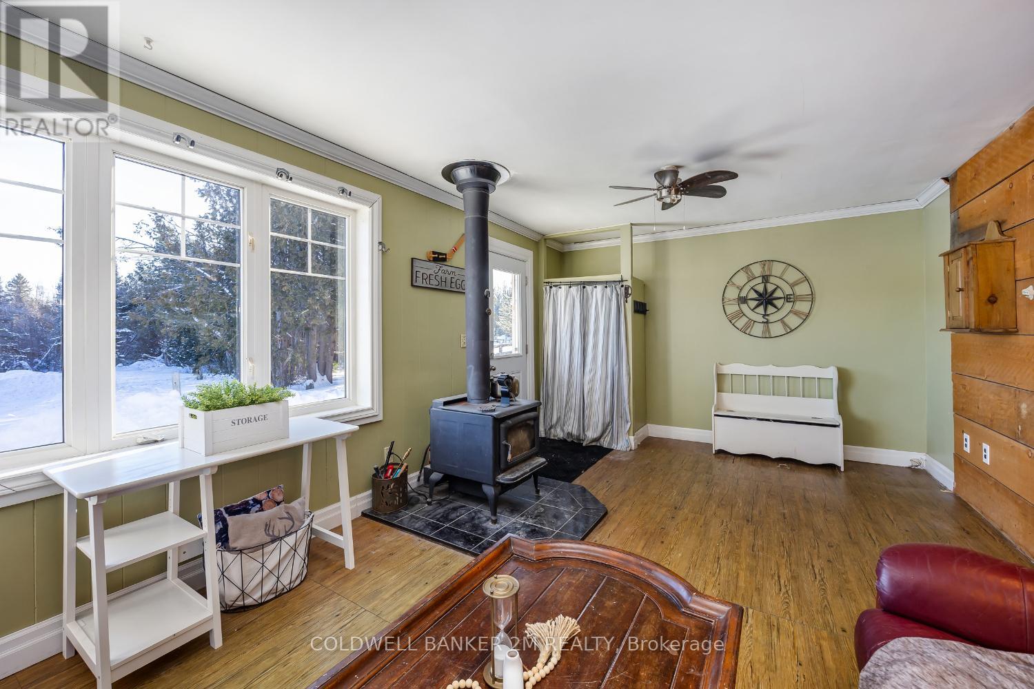 940 Killarney Bay Road, Kawartha Lakes (Fenelon), Ontario  K0M 1G0 - Photo 5 - X12762472