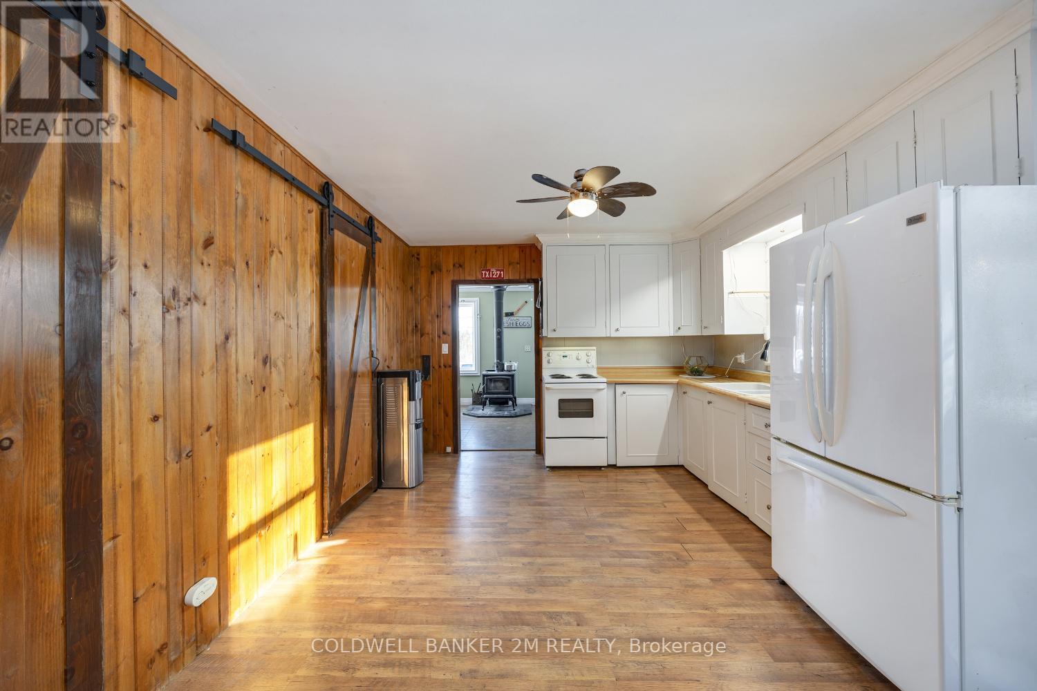 940 Killarney Bay Road, Kawartha Lakes (Fenelon), Ontario  K0M 1G0 - Photo 8 - X12762472