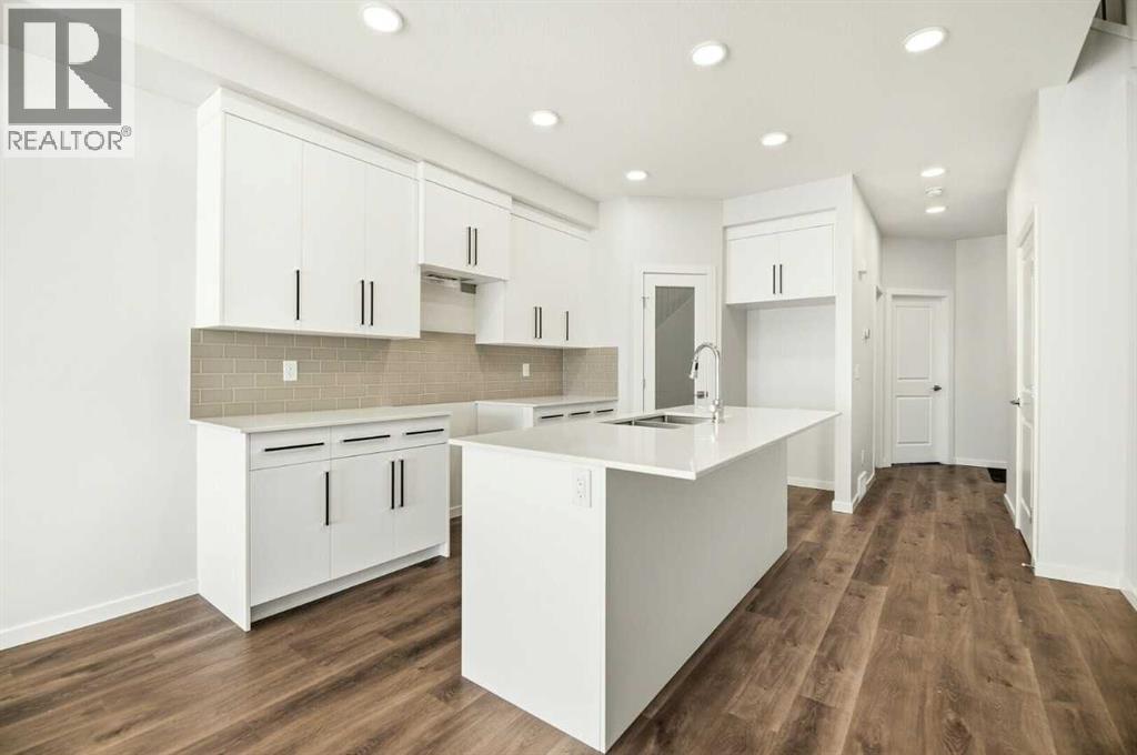 147 Lincoln Crescent, Rural Red Deer County, Alberta  T4E 3E5 - Photo 2 - A2270235