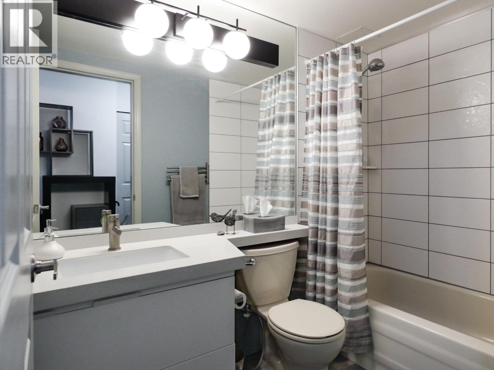 301 1148 Westwood Street, Coquitlam, British Columbia  V3B 4S4 - Photo 36 - R3085997