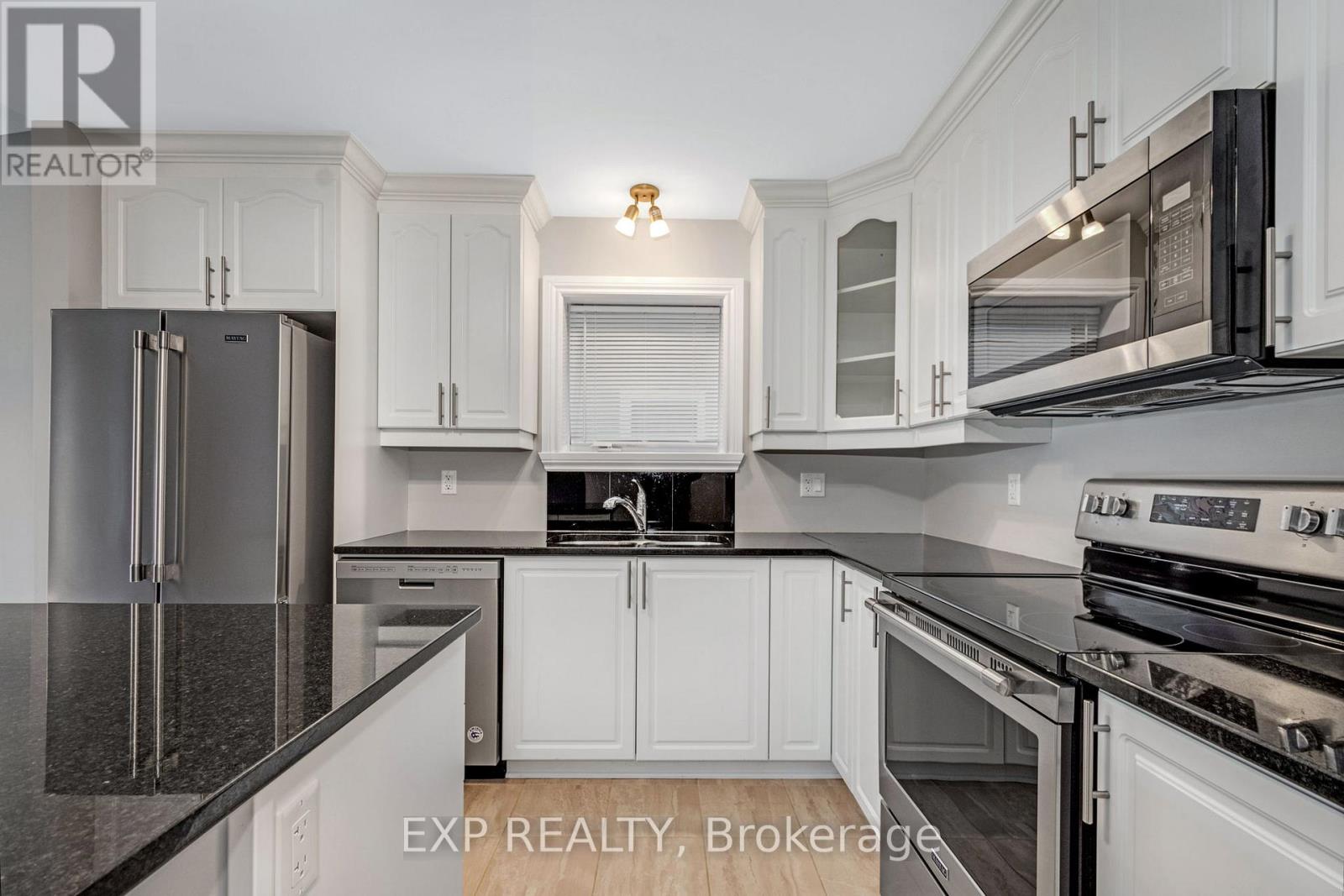 245 - 296 Masters Lane, Clarence-Rockland, Ontario  K4K 0K5 - Photo 2 - X12762476