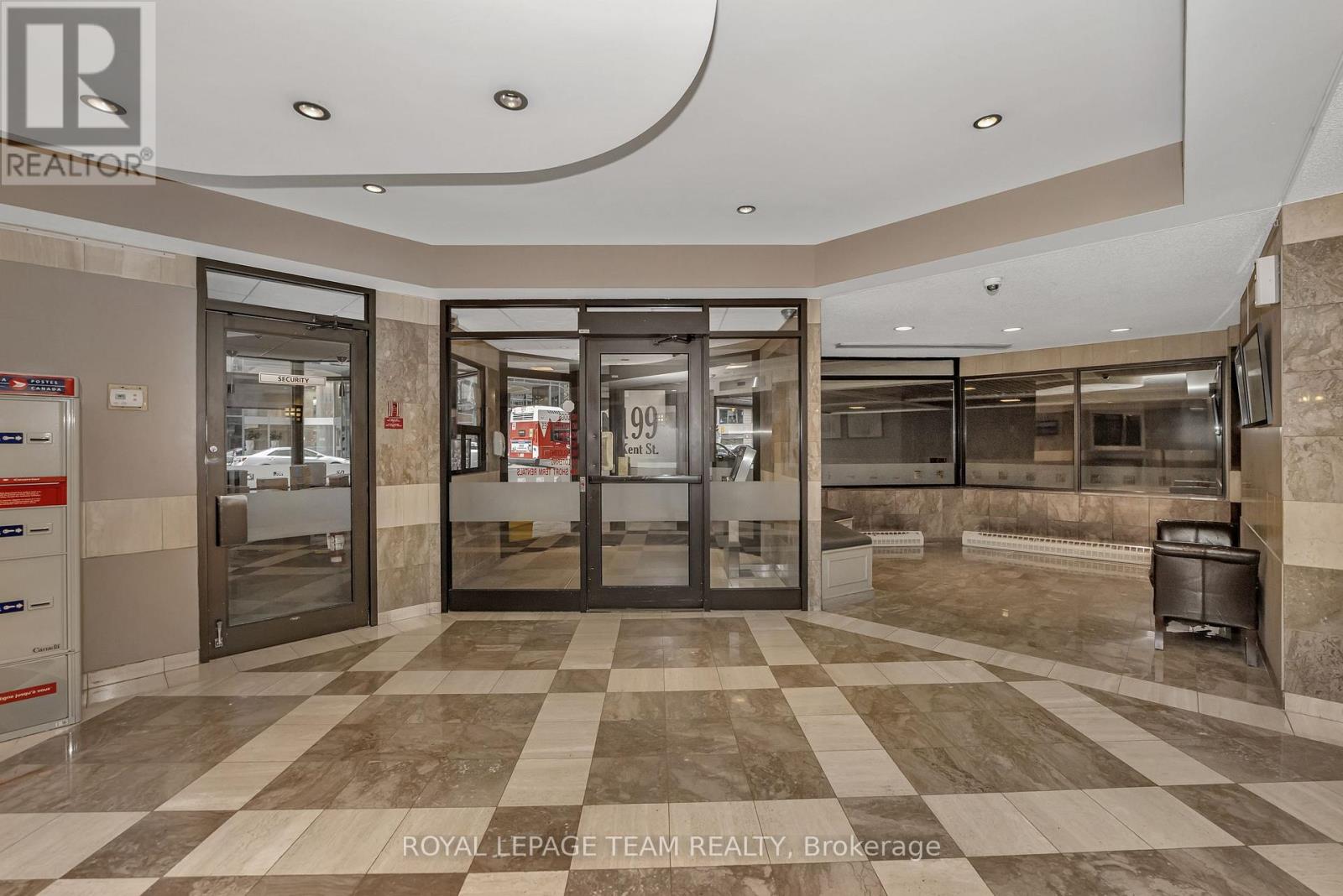1701 - 199 Kent Street, Ottawa, Ontario  K2P 2K8 - Photo 4 - X12762540