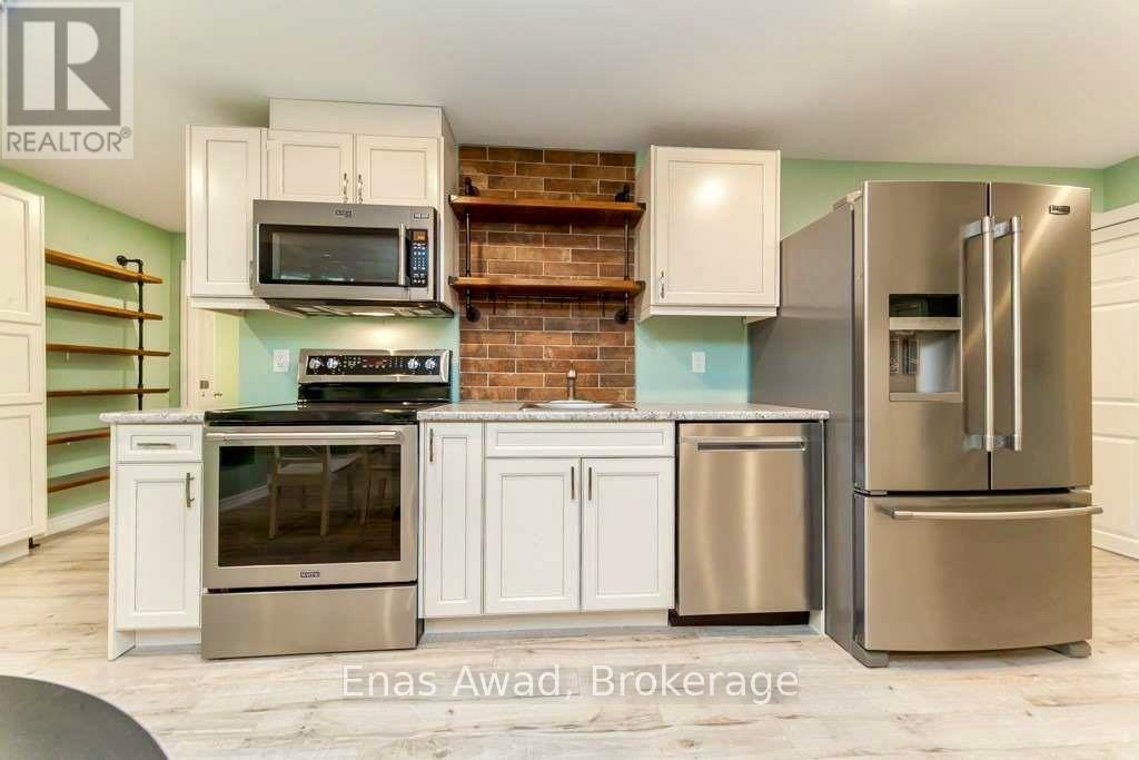 113b Metcalfe Drive, Bradford West Gwillimbury, Ontario  L3Z 3C6 - Photo 10 - N12762524