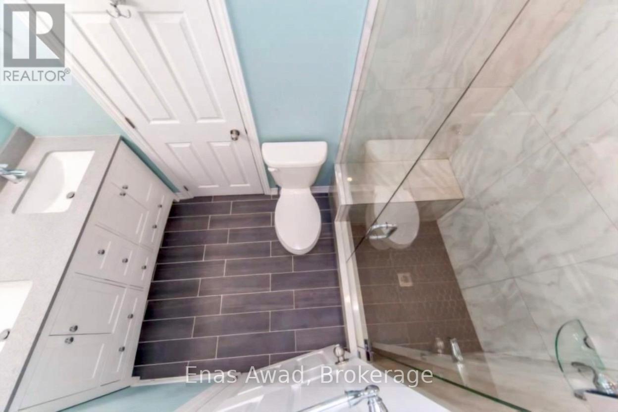 113b Metcalfe Drive, Bradford West Gwillimbury, Ontario  L3Z 3C6 - Photo 31 - N12762524