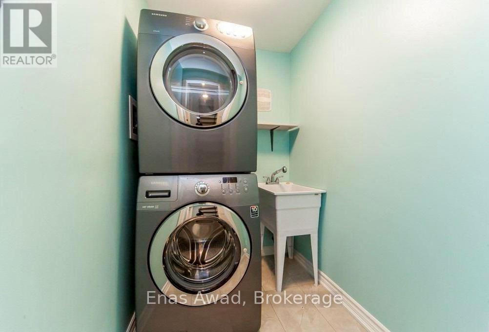 113b Metcalfe Drive, Bradford West Gwillimbury, Ontario  L3Z 3C6 - Photo 32 - N12762524