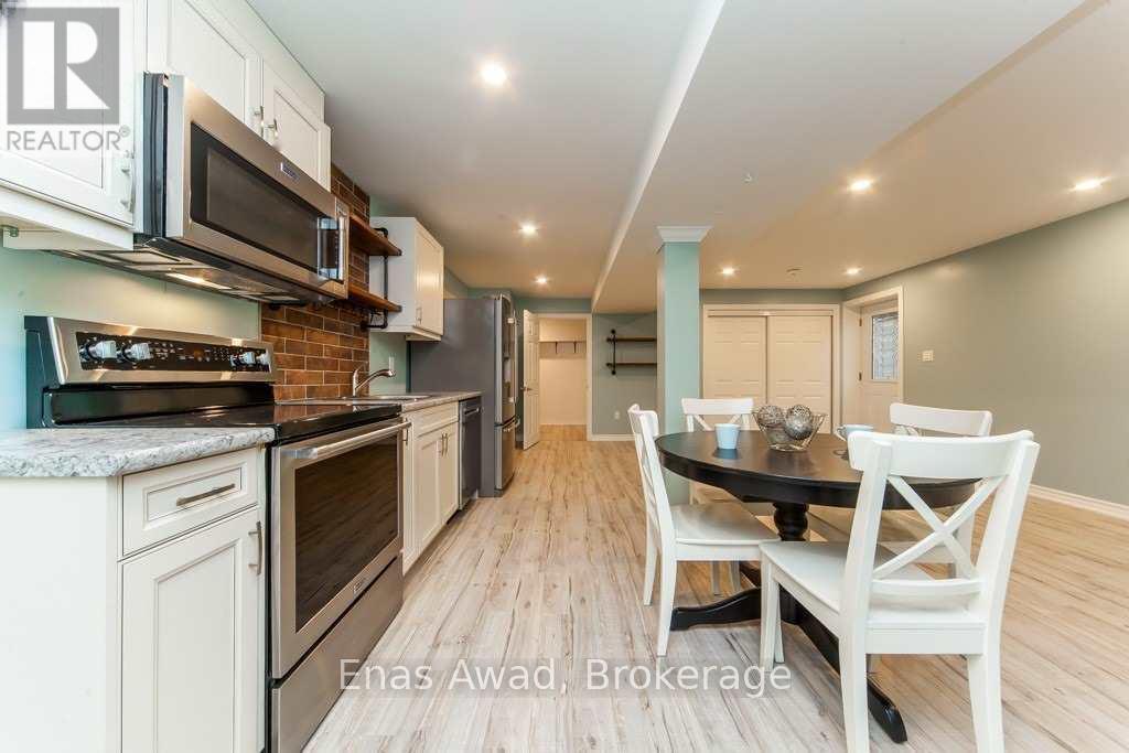 113b Metcalfe Drive, Bradford West Gwillimbury, Ontario  L3Z 3C6 - Photo 9 - N12762524