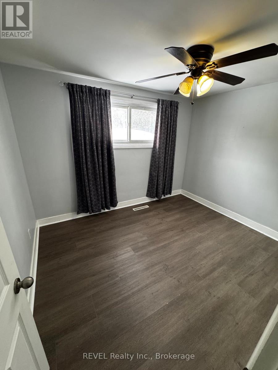 Main Floor - 7792 Wilson Crescent, Niagara Falls, Ontario  L2G 4S4 - Photo 11 - X12762528