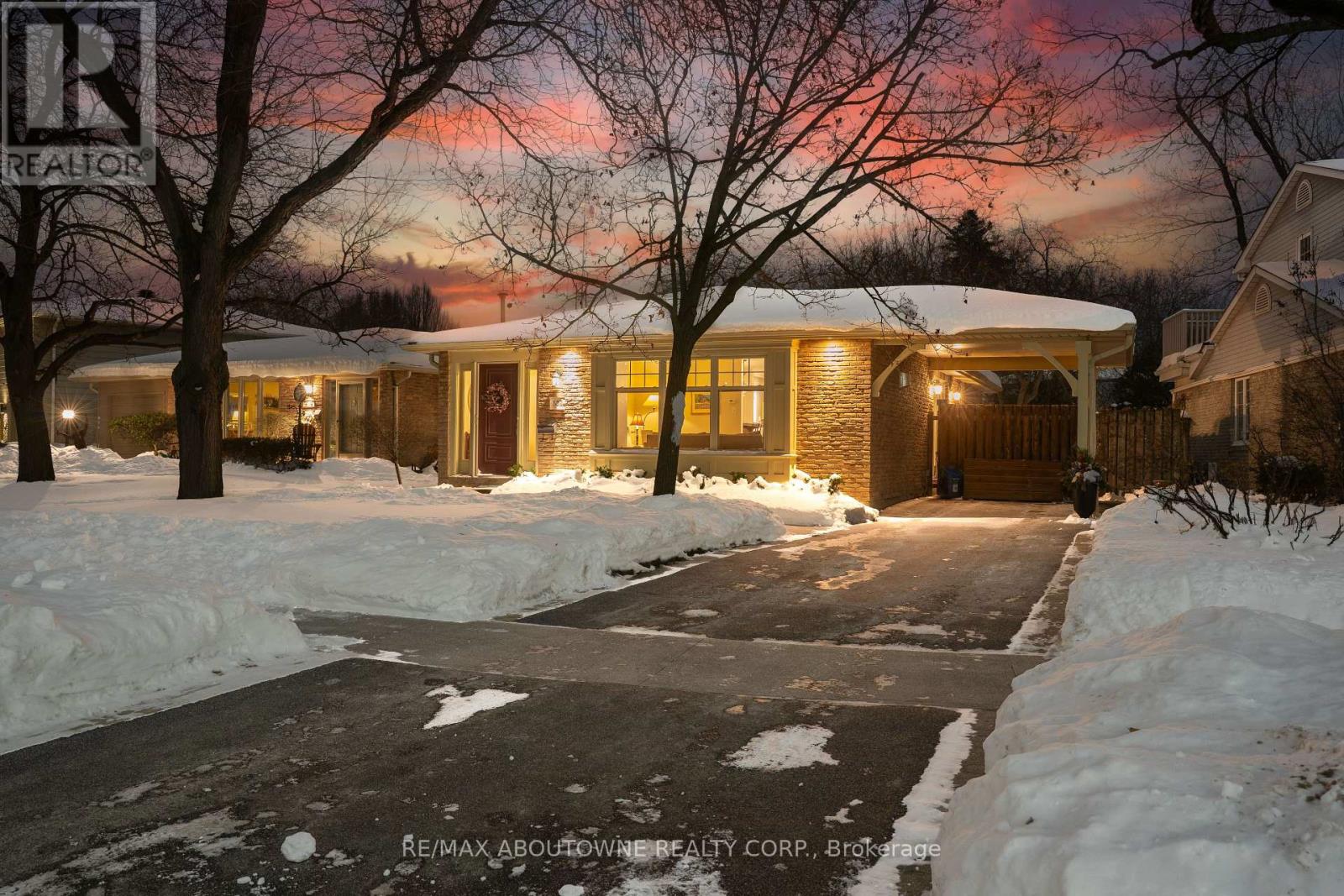 502 BOHEMIA CRESCENT, Oakville, Ontario