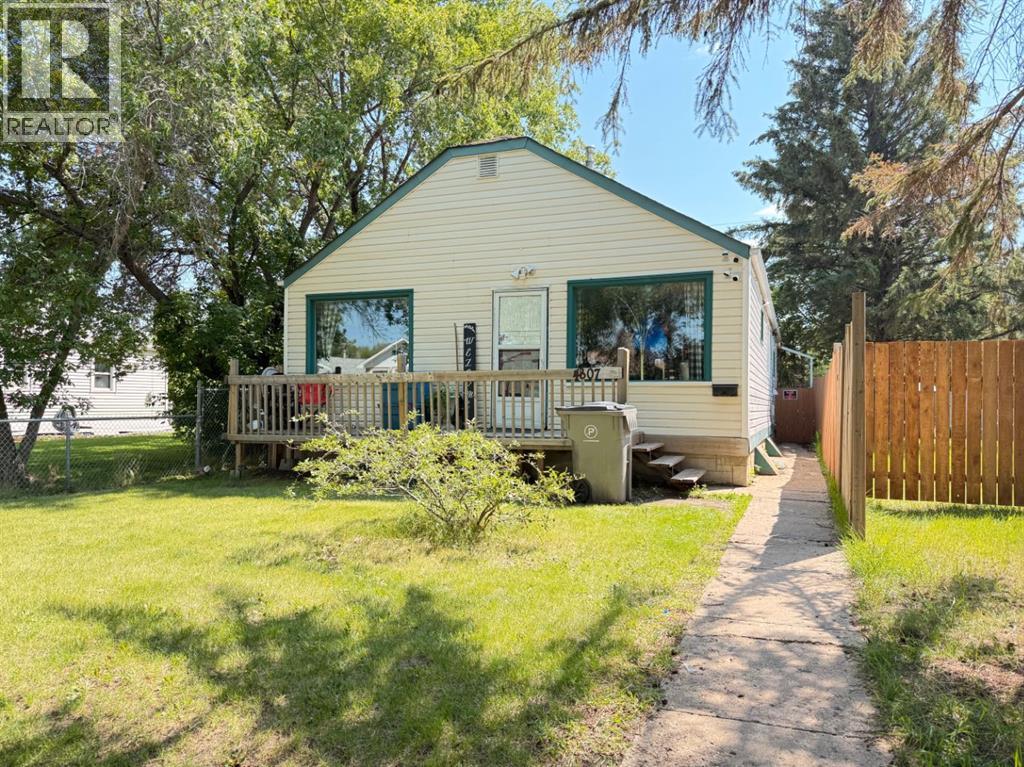 4807 49 Street, Lloydminster, Saskatchewan  S9V 0L9 - Photo 3 - A2237865