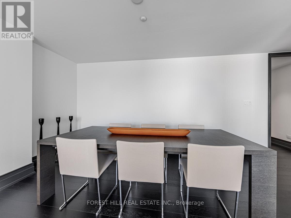 1105 - 2 Avenue Road, Toronto, Ontario  M5R 0C6 - Photo 17 - C12762422