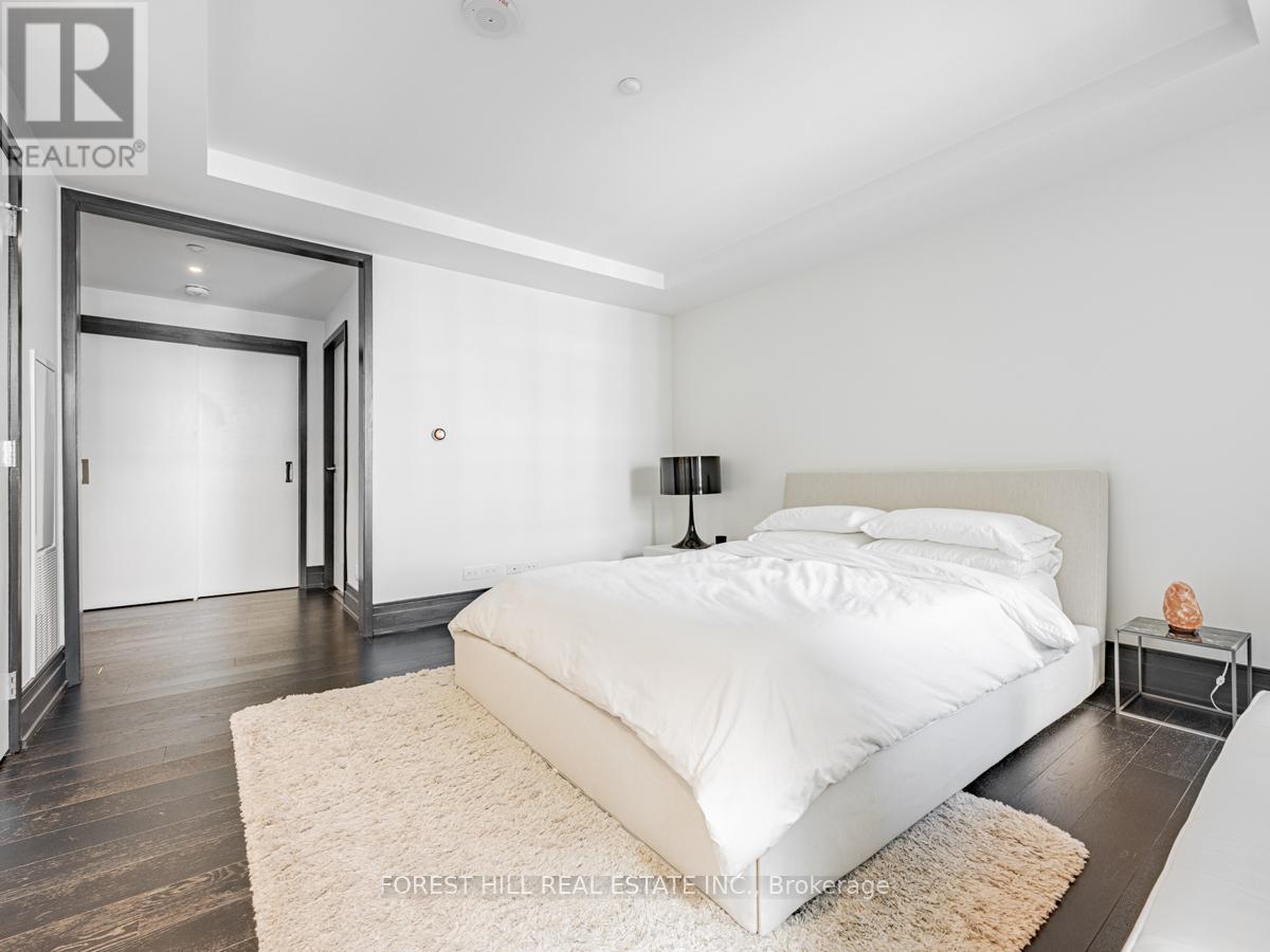 1105 - 2 Avenue Road, Toronto, Ontario  M5R 0C6 - Photo 24 - C12762422