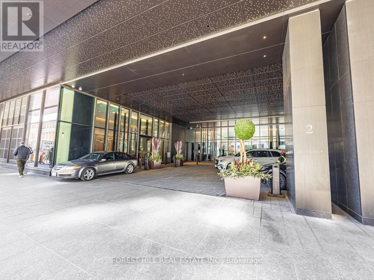 1105 - 2 Avenue Road, Toronto, Ontario  M5R 0C6 - Photo 32 - C12762422