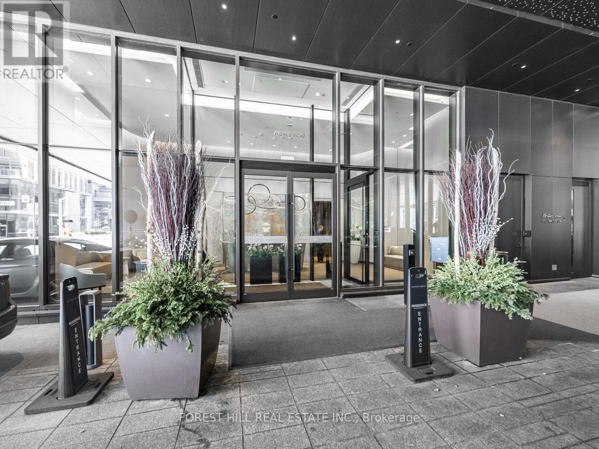 1105 - 2 Avenue Road, Toronto, Ontario  M5R 0C6 - Photo 33 - C12762422