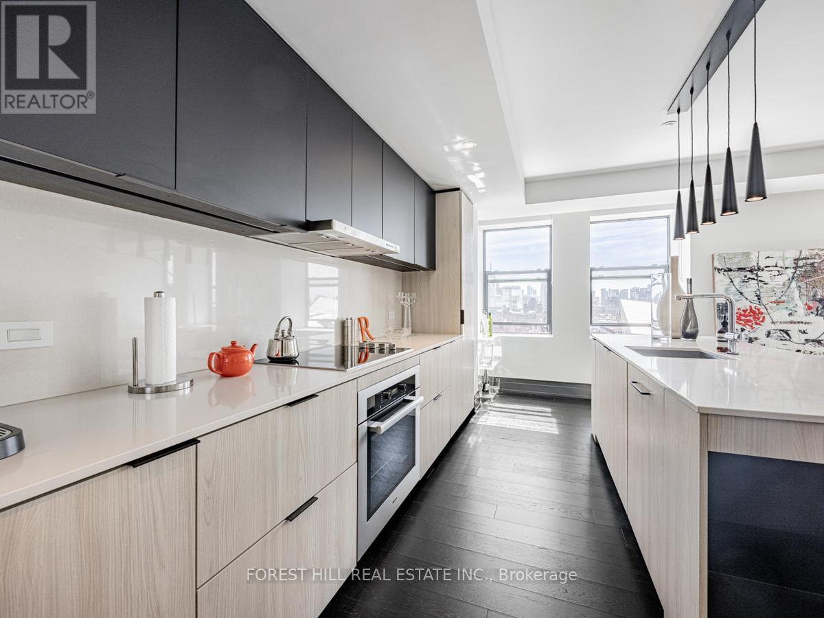 1105 - 2 Avenue Road, Toronto, Ontario  M5R 0C6 - Photo 9 - C12762422