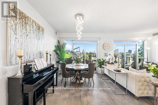 303 - 3 Southvale Drive, Toronto, Ontario  M4G 1G2 - Photo 17 - C12762458