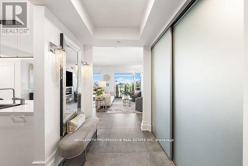 303 - 3 Southvale Drive, Toronto, Ontario  M4G 1G2 - Photo 9 - C12762458