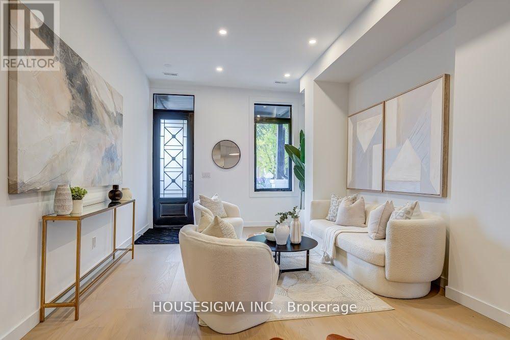 732 Adelaide Street W, Toronto, Ontario  M6J 1B1 - Photo 5 - C12762516