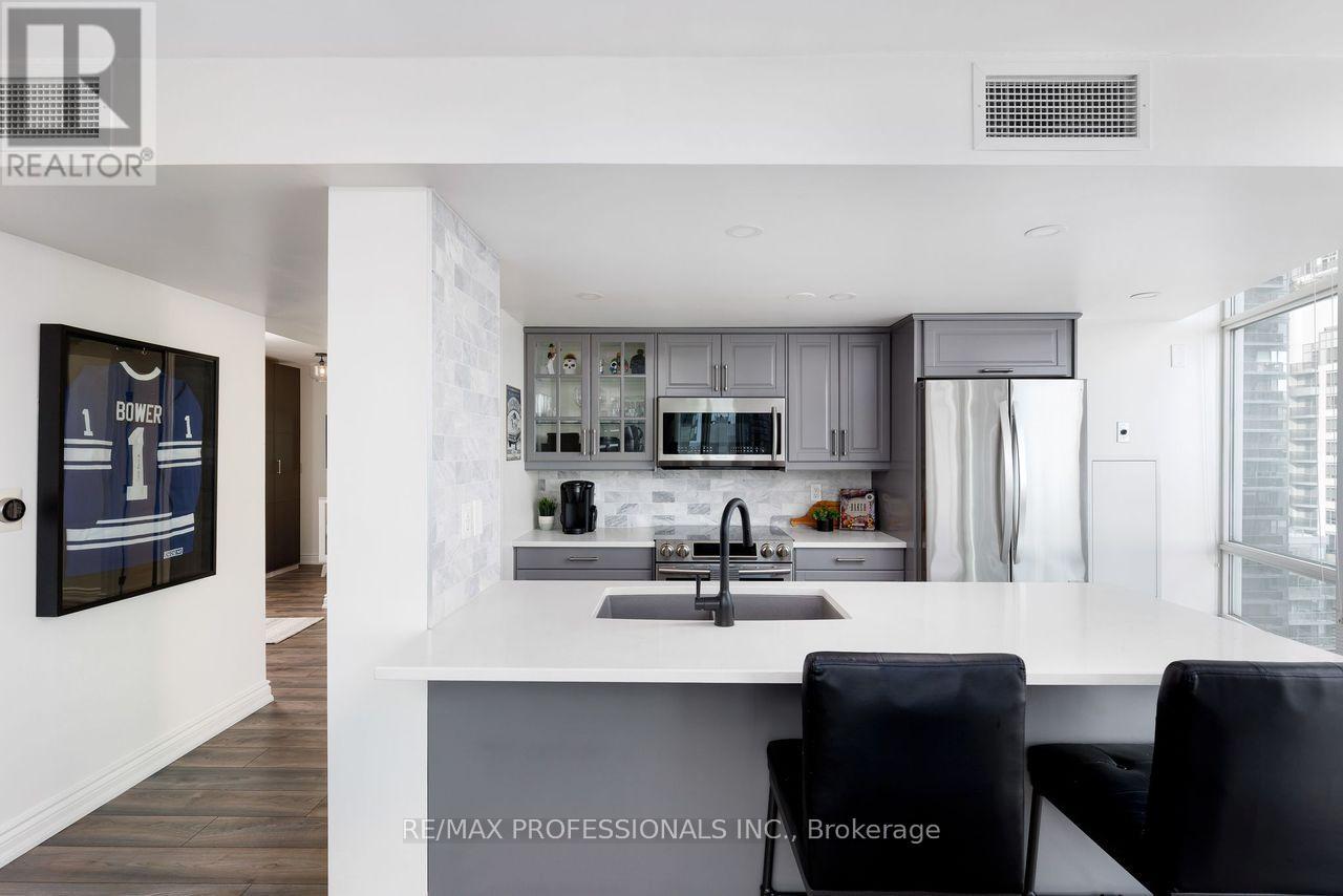 1908 - 381 Front Street W, Toronto, Ontario  M5V 3R8 - Photo 14 - C12762566