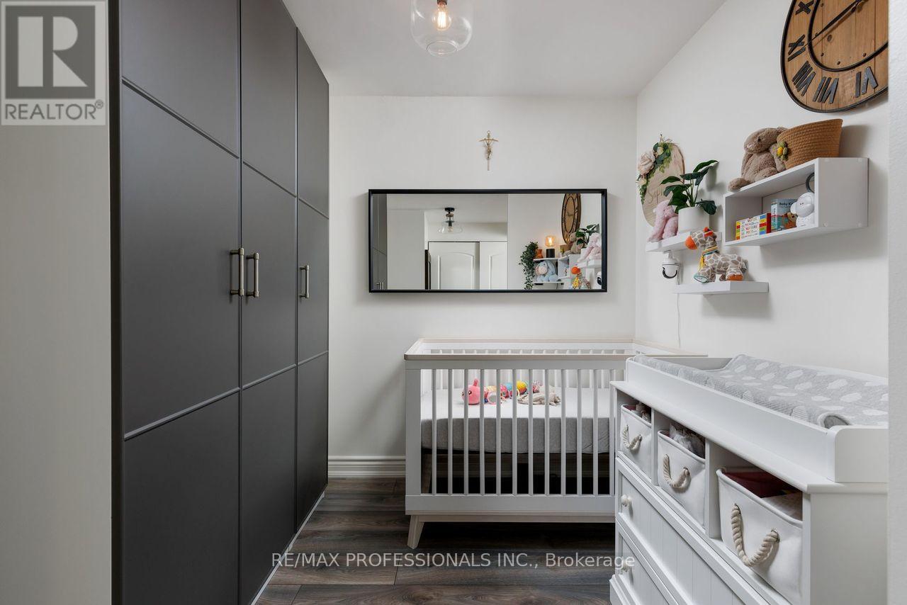 1908 - 381 Front Street W, Toronto, Ontario  M5V 3R8 - Photo 5 - C12762566