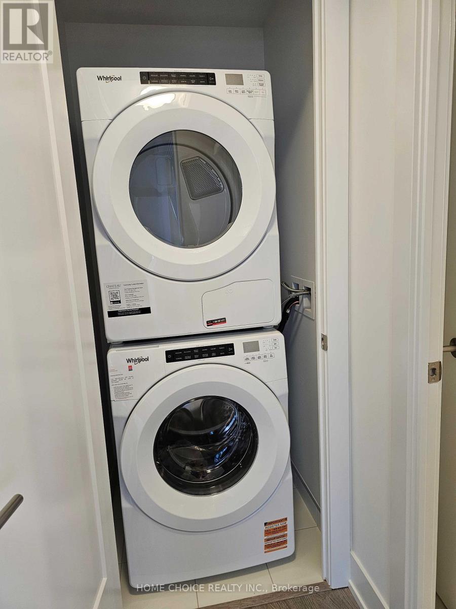 2305 - 10 Inn On The Park Drive, Toronto, Ontario  M3C 0P9 - Photo 6 - C12762584