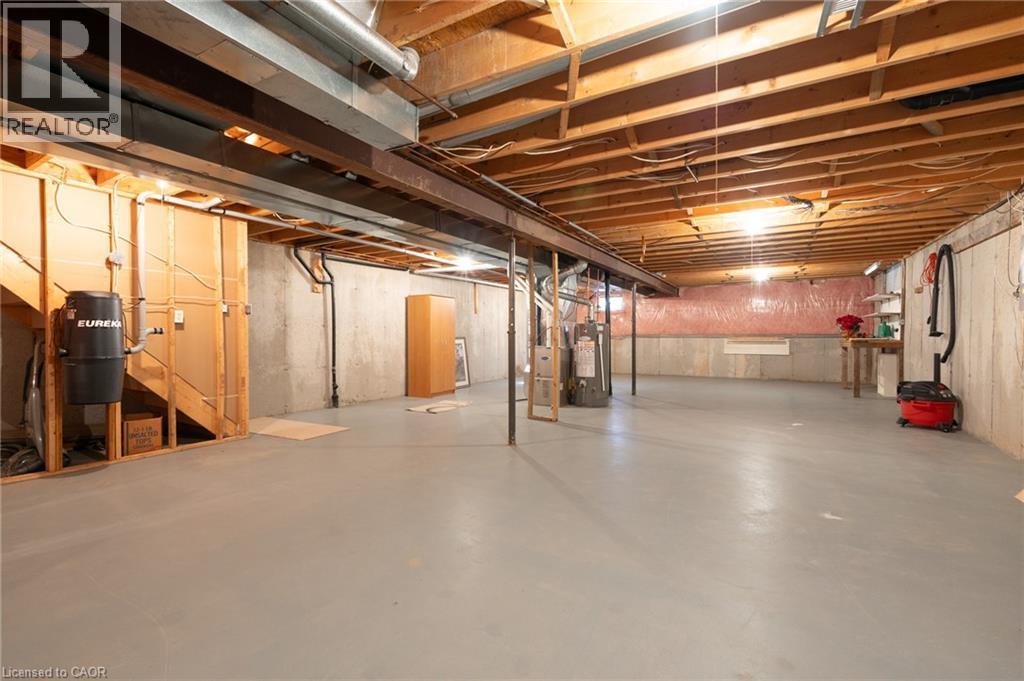 210 Fiddler's Green Road Unit# 2, Ancaster, Ontario  L9G 1W7 - Photo 17 - 40803299