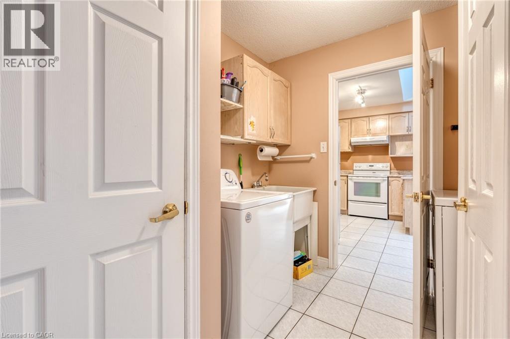 210 Fiddler's Green Road Unit# 2, Ancaster, Ontario  L9G 1W7 - Photo 15 - 40803299