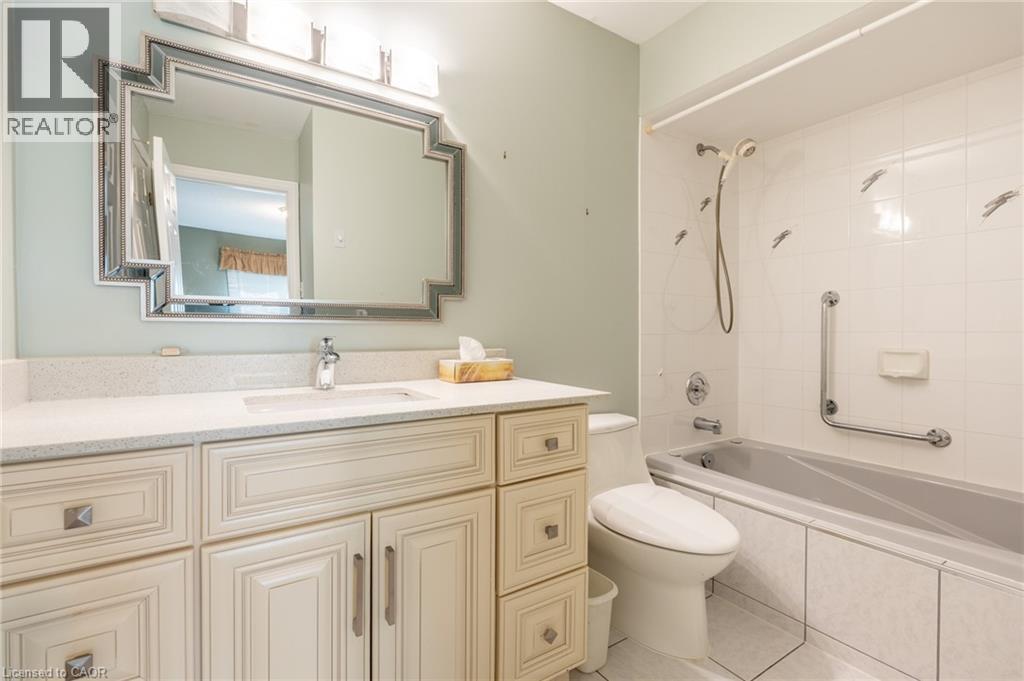 210 Fiddler's Green Road Unit# 2, Ancaster, Ontario  L9G 1W7 - Photo 12 - 40803299