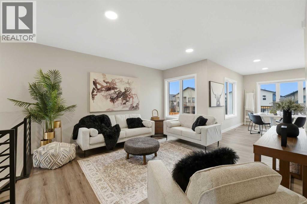 25 Murphy Close, Blackfalds, Alberta  T4M 0H5 - Photo 2 - A2282885