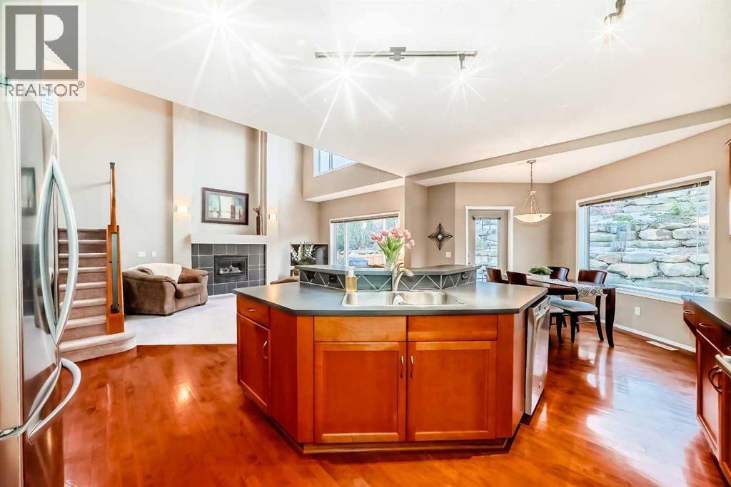 11931 Valley Ridge Drive Nw, Calgary, Alberta  T3B 5W3 - Photo 11 - A2283559