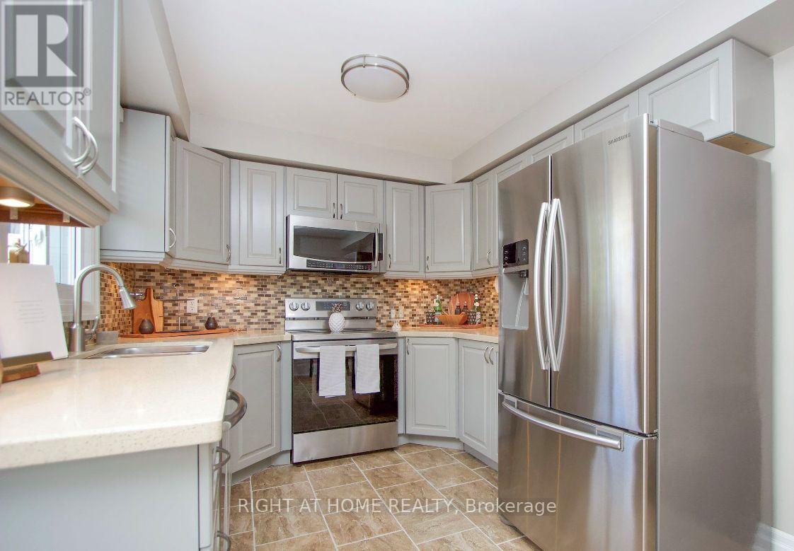 43 Wright Crescent, Ajax, Ontario  L1S 6T4 - Photo 4 - E12762416