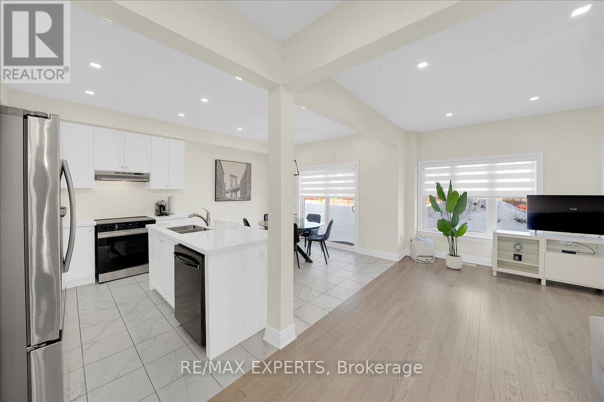 42 Lorne Thomas Place, New Tecumseth, Ontario  L9R 0T8 - Photo 13 - N12762384