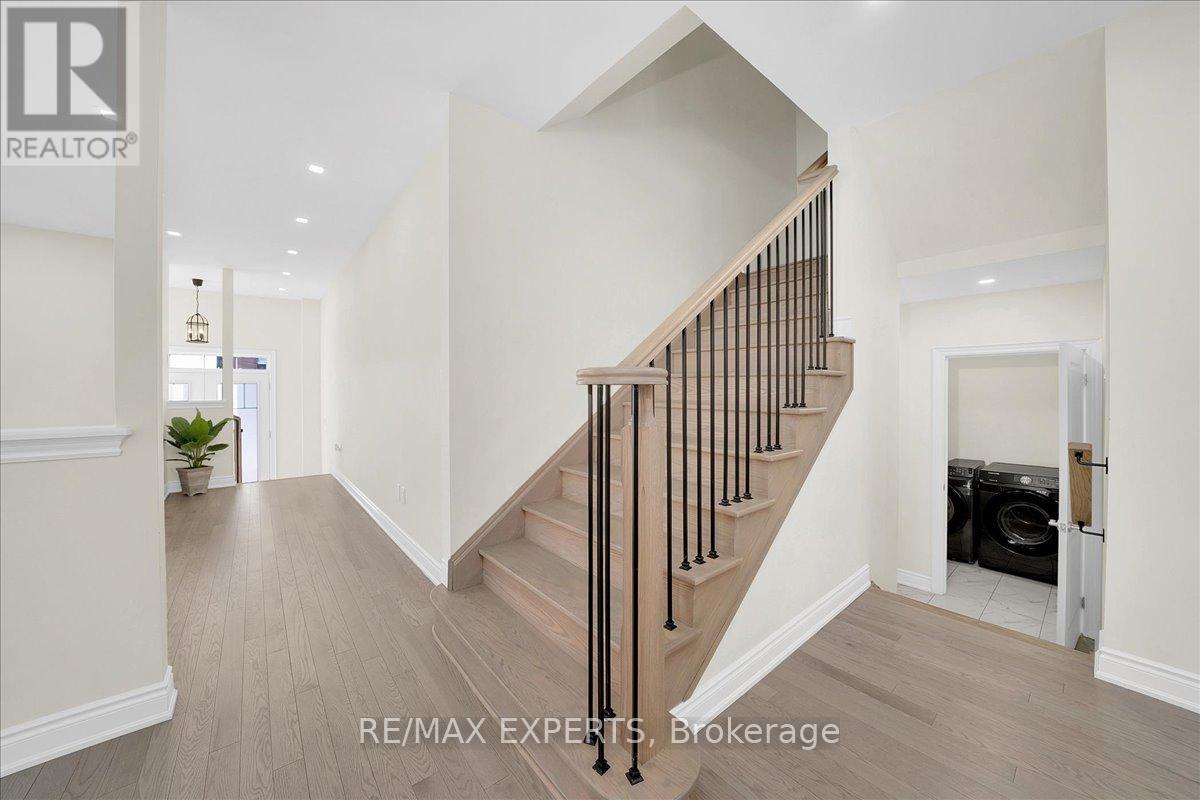 42 Lorne Thomas Place, New Tecumseth, Ontario  L9R 0T8 - Photo 25 - N12762384