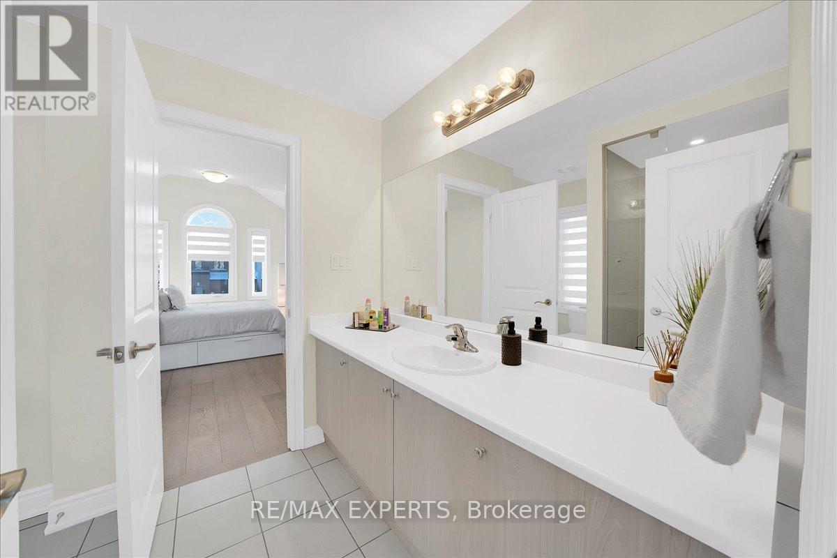 42 Lorne Thomas Place, New Tecumseth, Ontario  L9R 0T8 - Photo 37 - N12762384